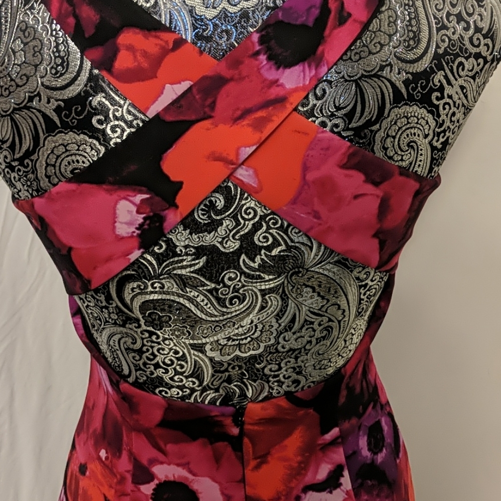 ✨5/$25✨ Guess magental floral dress - Picture 6 of 10